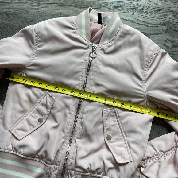 Divided Juniors Pink and White Bomber Jacker, size 2 - Picture 9 of 13